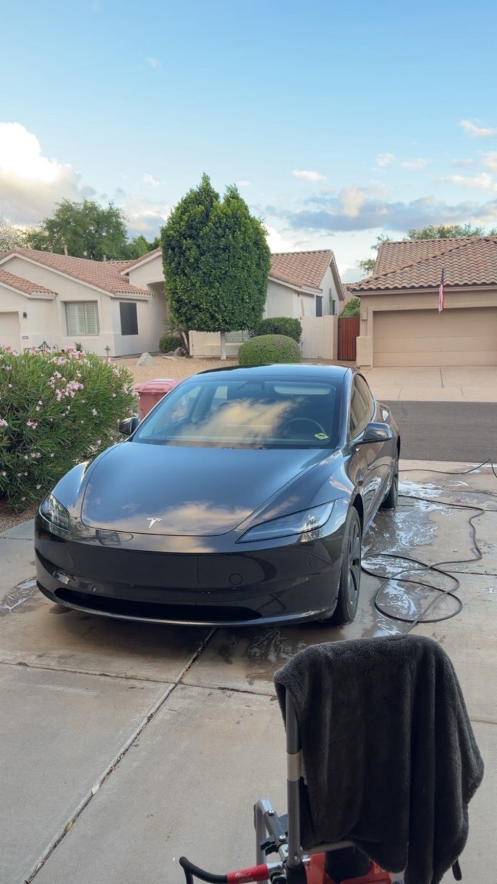 Tesla detail